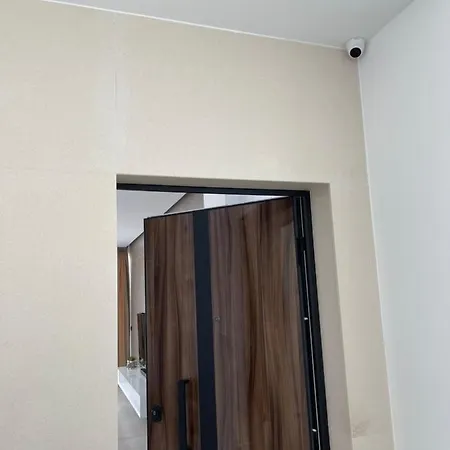 Sara House Vlorë