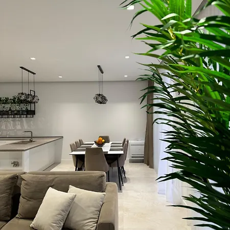 Sara House Apartman