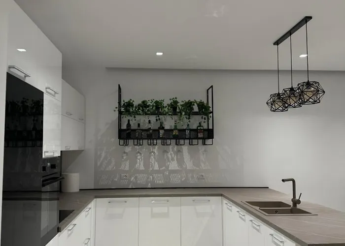 Sara House *